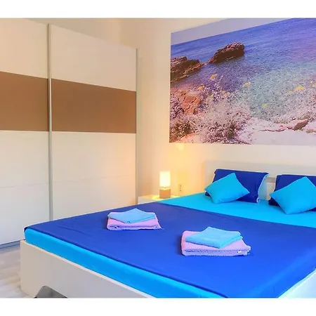 Holiday home Art *